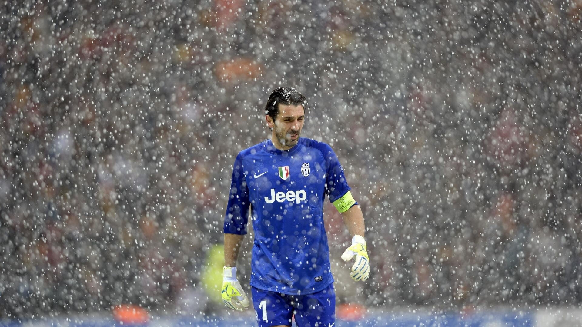 三镇提前二轮保级成功，客战青岛海牛，邓卓翔会不会替补阵容出战